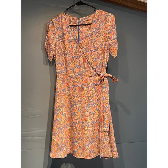 Chelsea &‎ Violet Size XS Floral Wrap Dress Short Sleeve - Picture 1 of 4